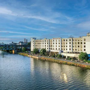 3* Hotel Hampton Inn&suites Newark-harrison-riverwalk